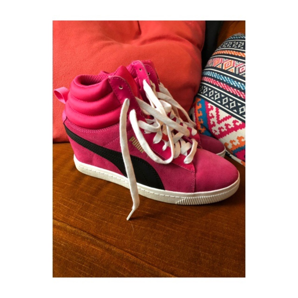 Puma pink edge sneakers